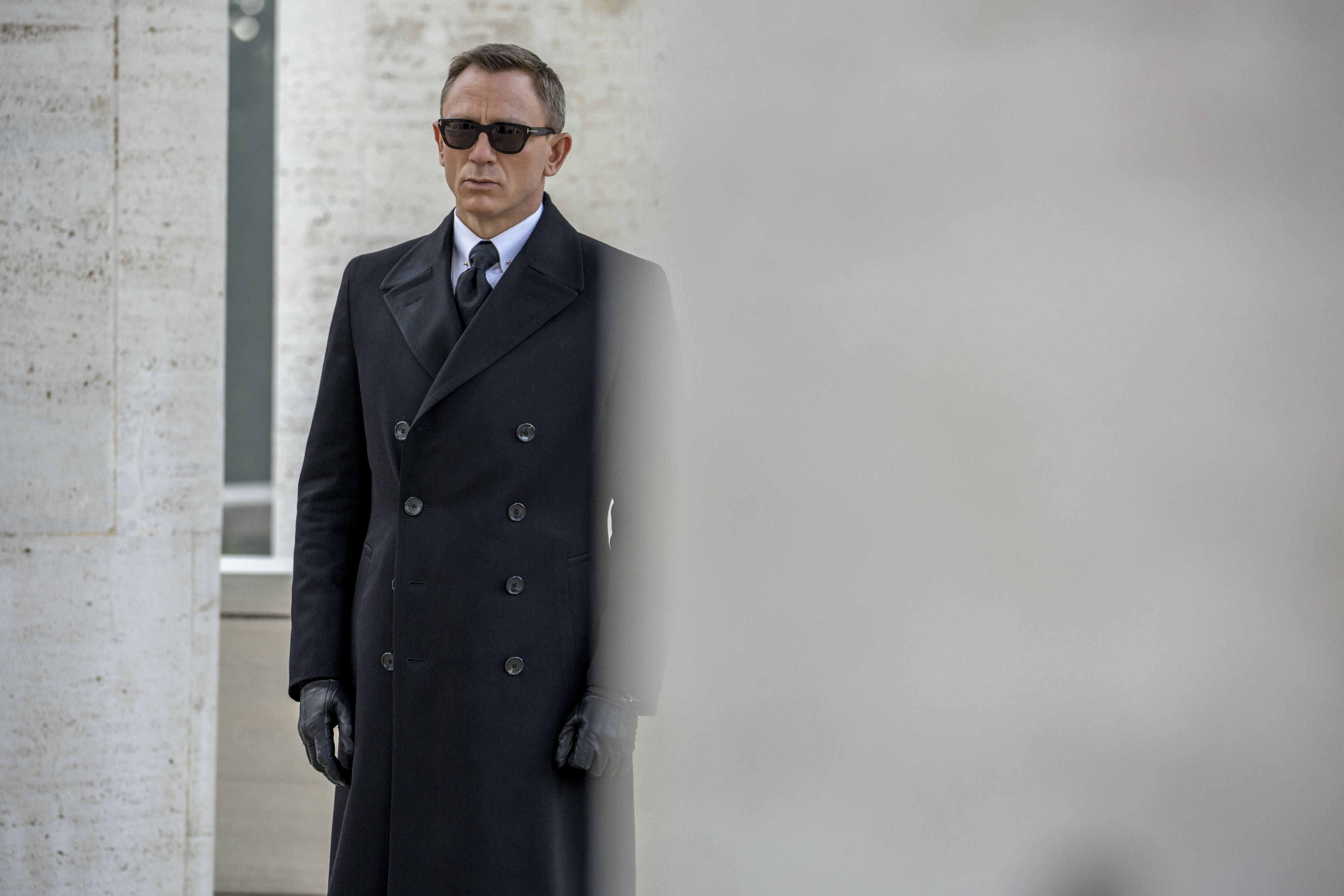Spectre-Daniel-Craig-stars-as-James-Bond